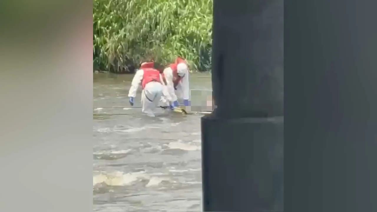 கம்போங் ஸ்ரீ புச்சோங்கில் ஆற்றங்கரையில் முழு ஆடை அணிந்த பெண்ணின் உடல் கண்டெடுக்கப்பட்டது