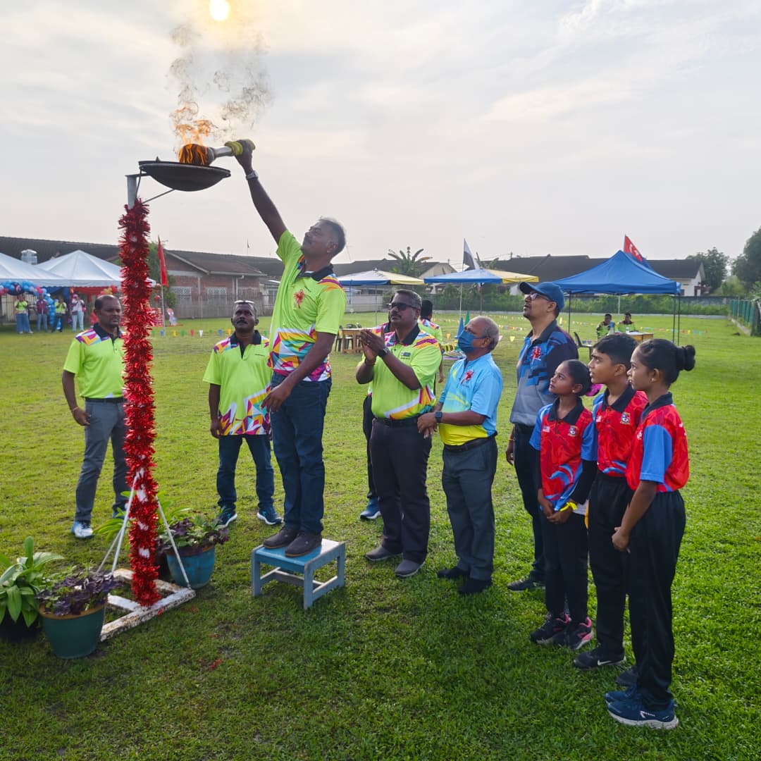 சிதம்பரம்பிள்ளை பள்ளி விளையாட்டு போட்டியில் துடிப்பாக ஓடிய மாணாக்கர்கள் ; மகிழ்ச்சியில் பெற்றோர்கள்-ஆசிரியர்கள்..!